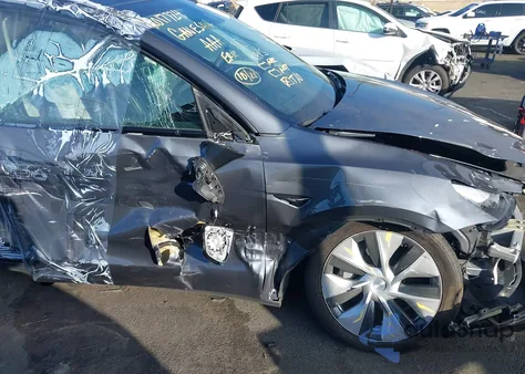 2023 Tesla Model Y Awd/Long Range Dual Motor All-Wheel Drive from USA, damaged, VIN 7SAYGAEE6PF743446